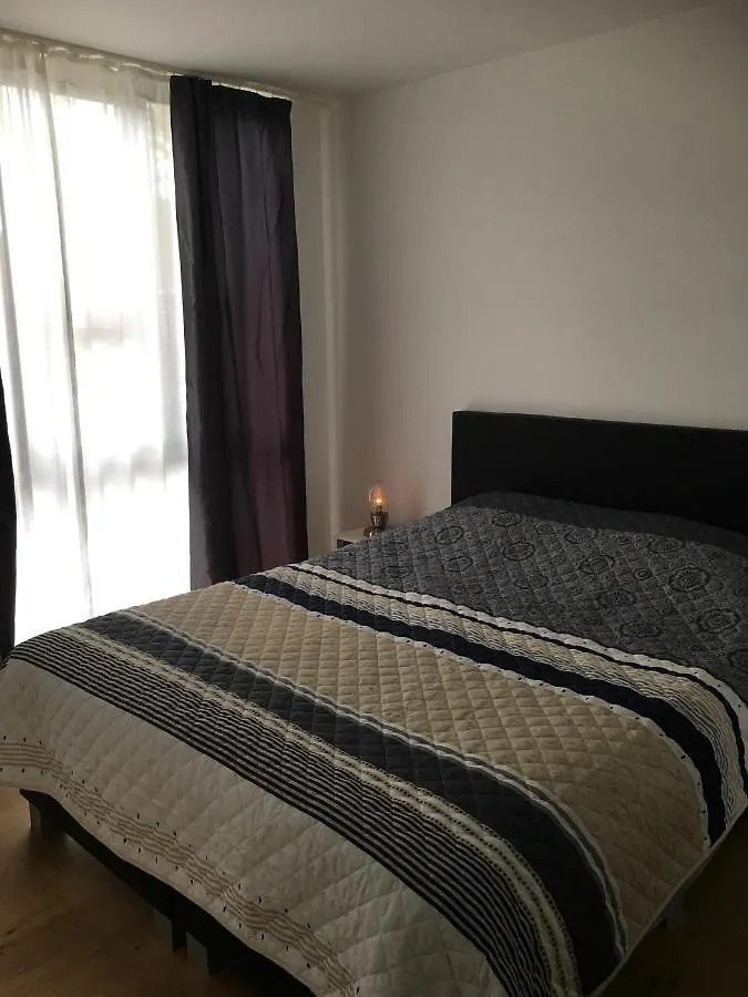 Mortsel Appartement Met Groot Terras דירה