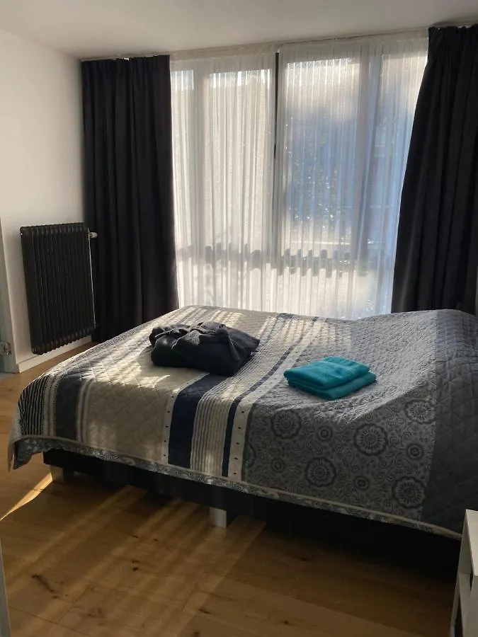 דירה Mortsel Appartement Met Groot Terras בלגיה